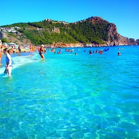 24h Pick-up Service! Beautiful Private House At Cleopatra Beach Included Pick-up, Kitchen, Umbrellas, Parking Space, 100mbps Wifi, Garden, Balcony, Terrace, Barbecue, Whatsapp Support, No Additional Costs! 500 Eur Cashback For 3 Months! Alanya