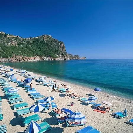 Apartment 24h Pick-up Service! Beautiful Private House At Cleopatra Beach Included Pick-up, Kitchen, Umbrellas, Parking Space, 100mbps Wifi, Garden, Balcony, Terrace, Barbecue, Whatsapp Support, No Additional Costs! 500 Eur Cashback For 3 Months! Alanya